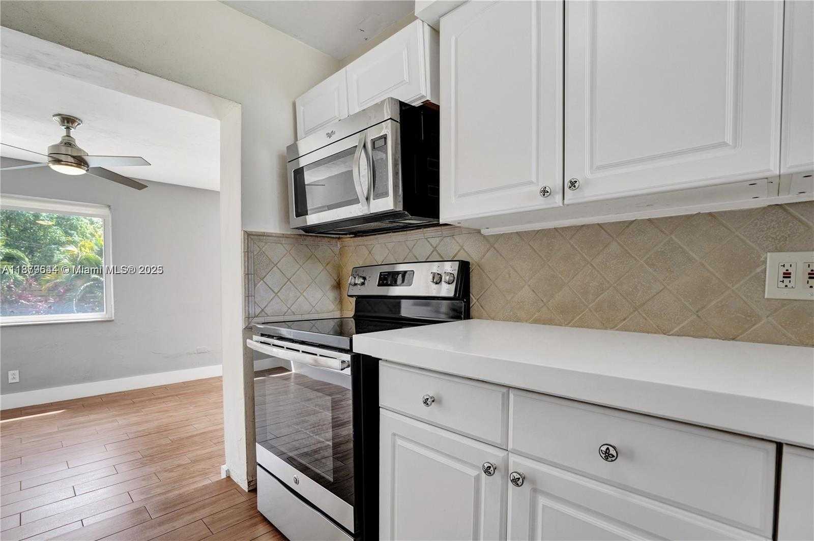 Small Image of 1411 NORTH 16TH CT, Hollywood Number 18