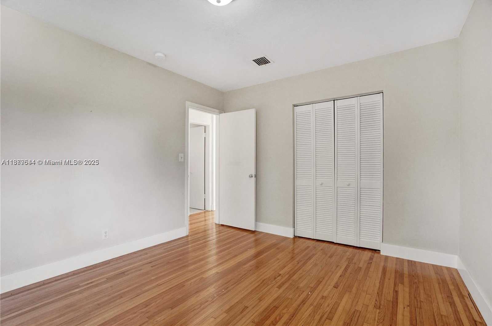 Small Image of 1411 NORTH 16TH CT, Hollywood Number 23