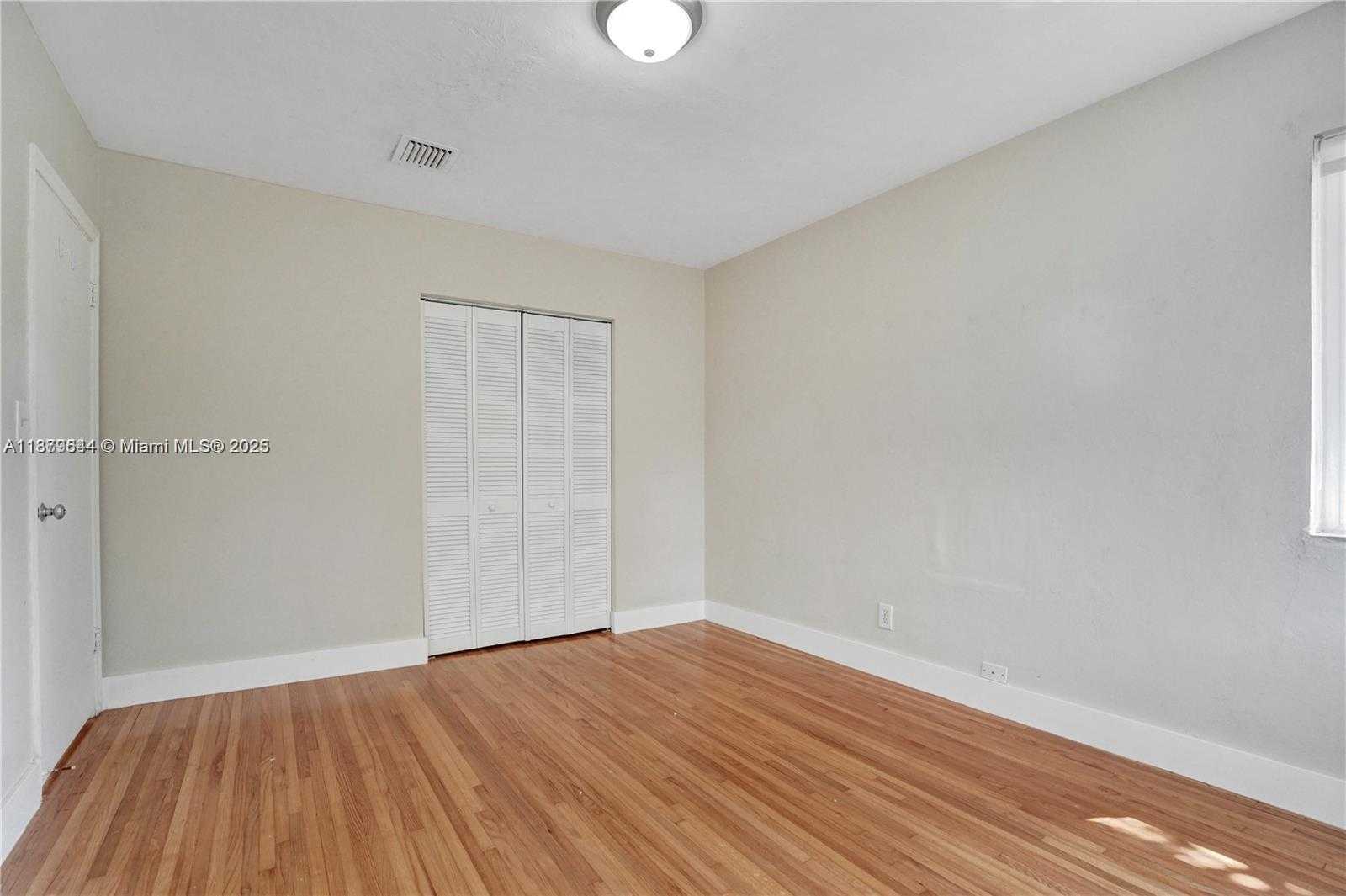 Small Image of 1411 NORTH 16TH CT, Hollywood Number 25