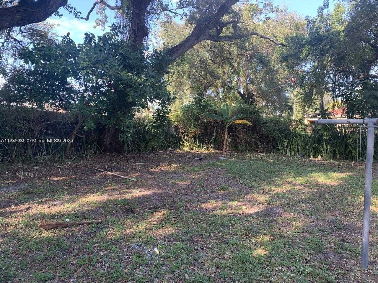 Small Image of 2181 NORTH WEST 91ST ST #A, Miami Number 6