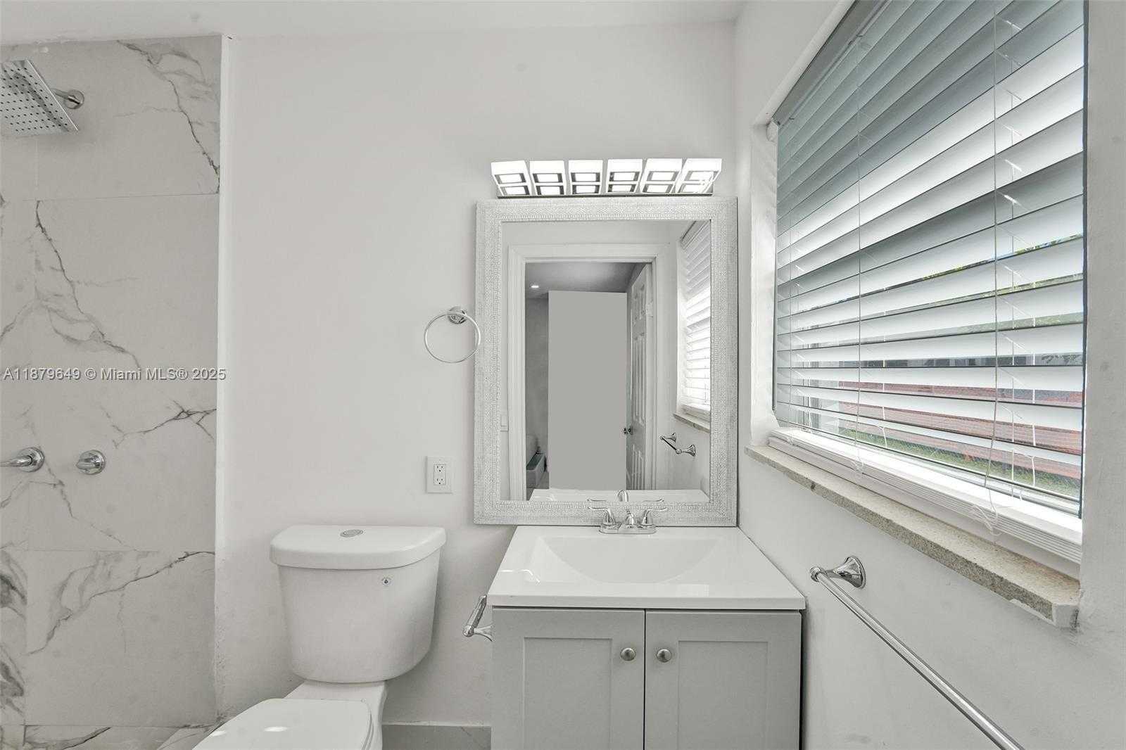 Small Image of 5657 GRANT ST #5, Hollywood Number 6
