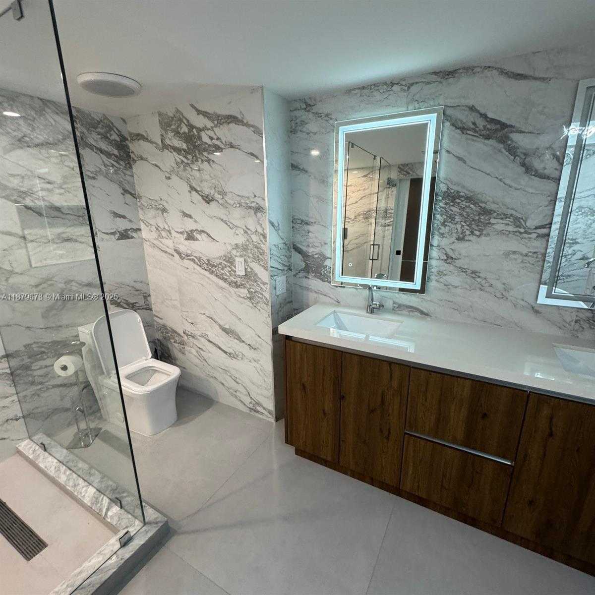 Small Image of 19355 TURNBERRY WAY #5G, Aventura Number 18