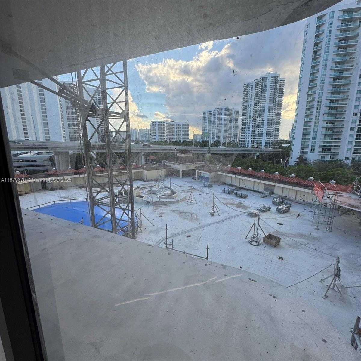Small Image of 19355 TURNBERRY WAY #5G, Aventura Number 23
