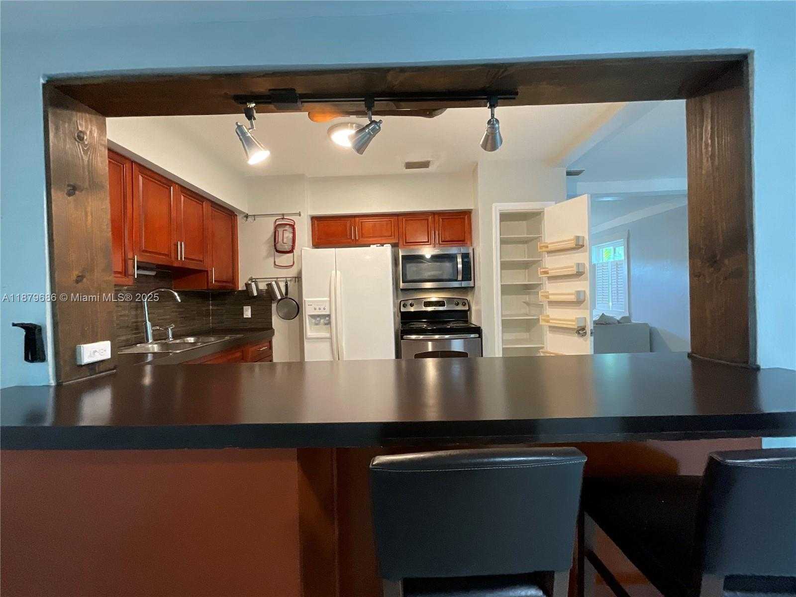 Small Image of 385 NORTH WEST 129TH ST, North Miami Number 14