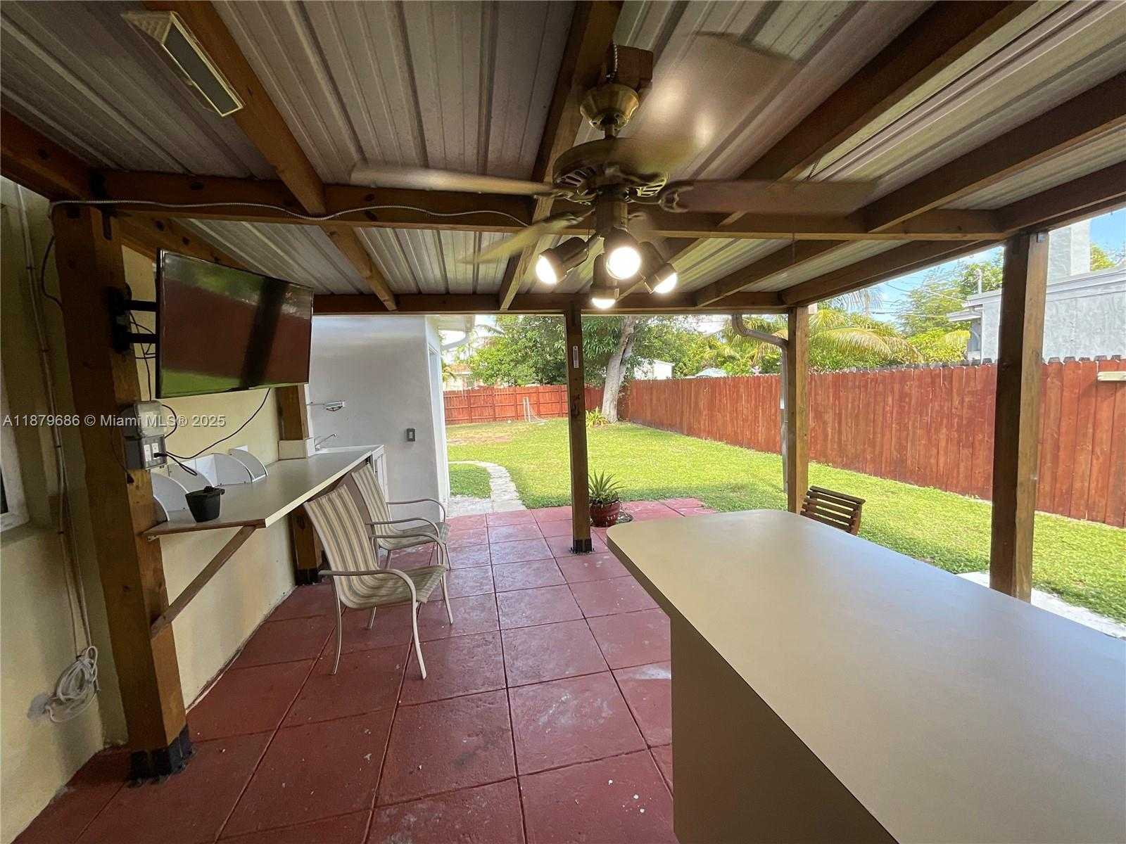 Small Image of 385 NORTH WEST 129TH ST, North Miami Number 17