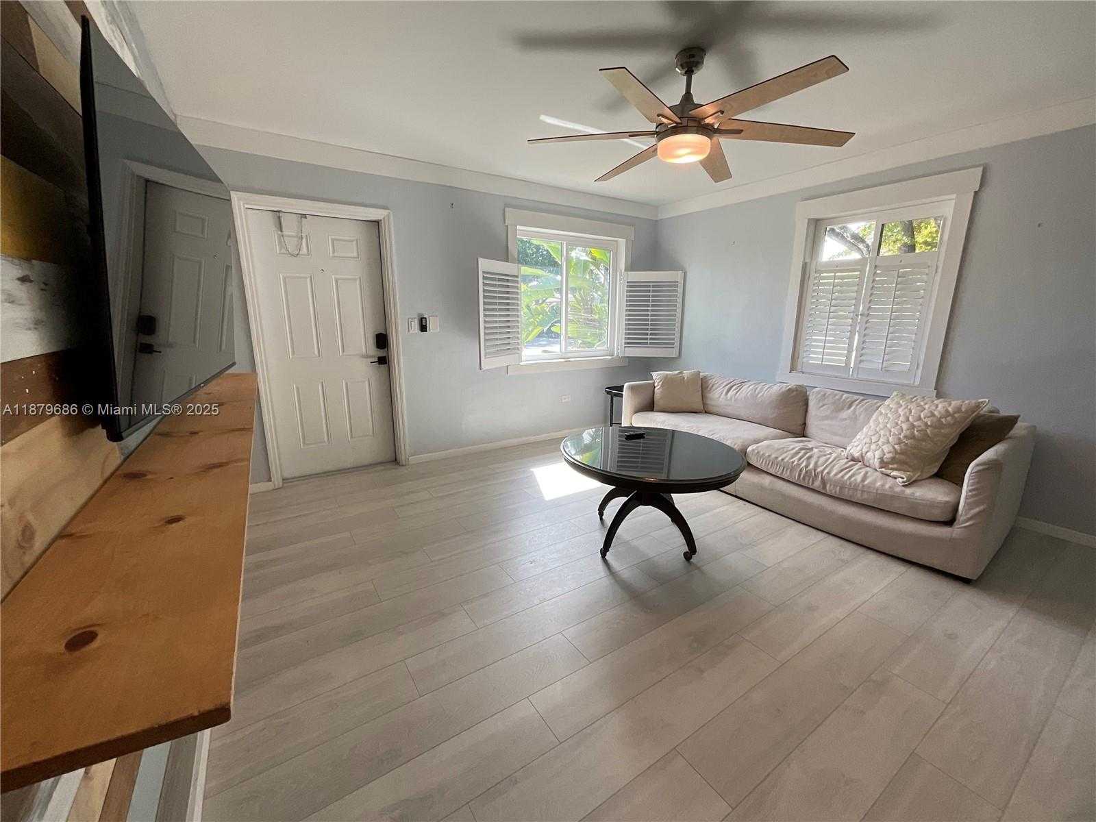 Small Image of 385 NORTH WEST 129TH ST, North Miami Number 4