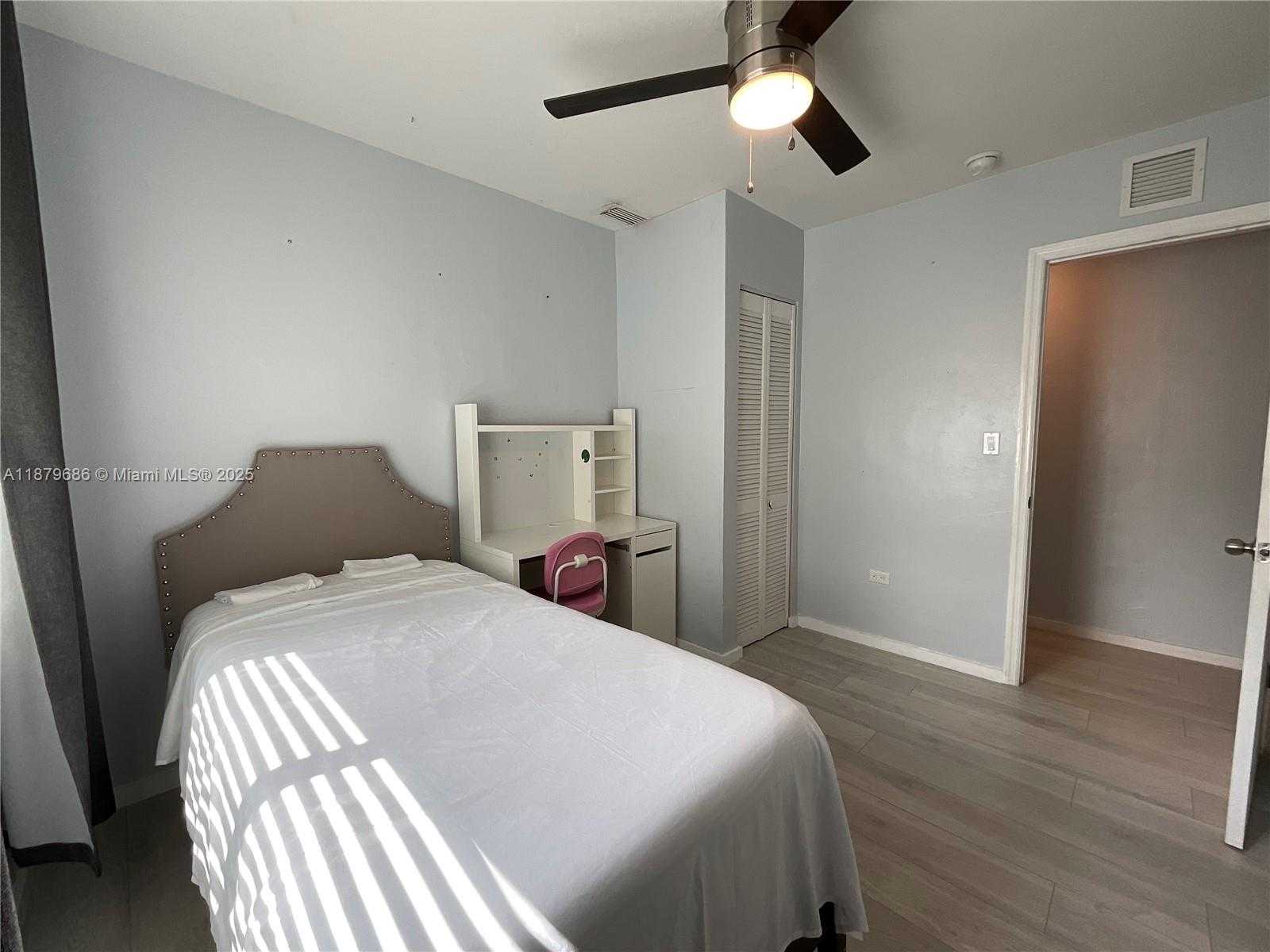 Small Image of 385 NORTH WEST 129TH ST, North Miami Number 5