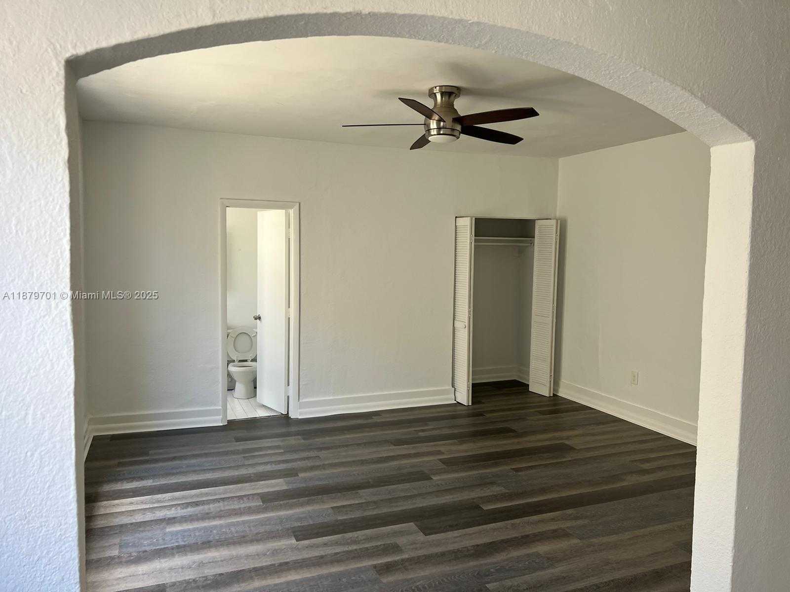 Small Image of 1319 MERIDIAN AVE #206, Miami Beach Number 12