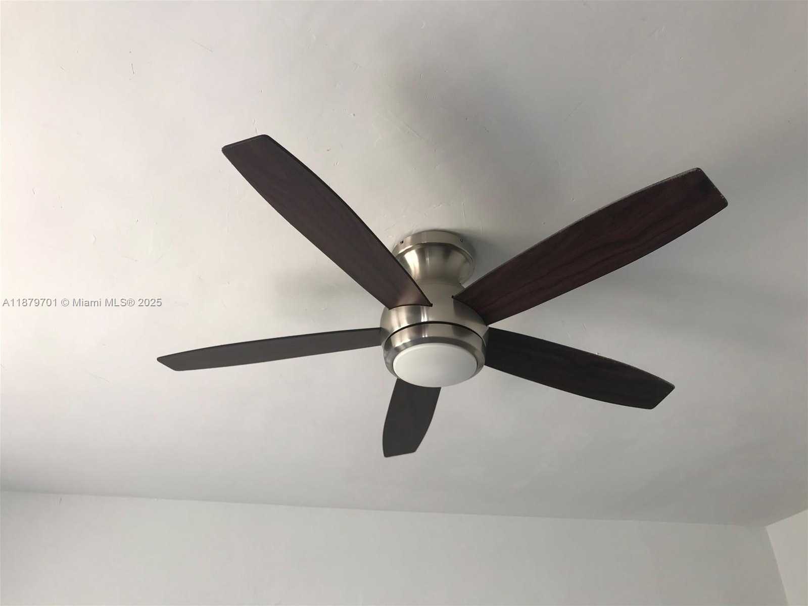 Small Image of 1319 MERIDIAN AVE #206, Miami Beach Number 9