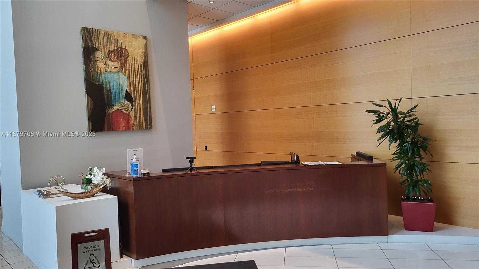 Small Image of 300 SOUTH BISCAYNE BLVD #T-1712, Miami Number 10
