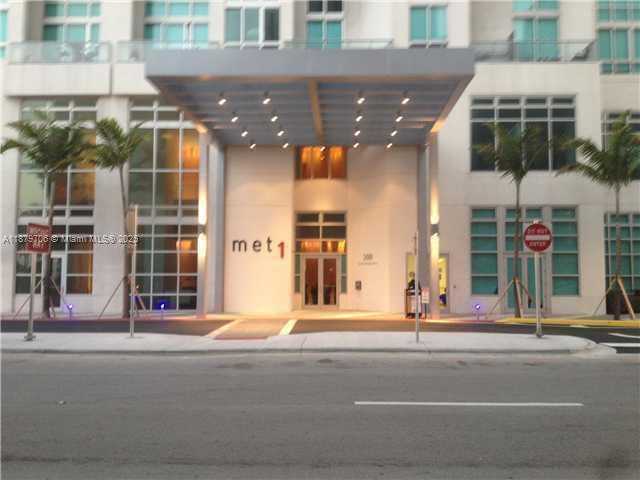Small Image of 300 SOUTH BISCAYNE BLVD #T-1712, Miami Number 2
