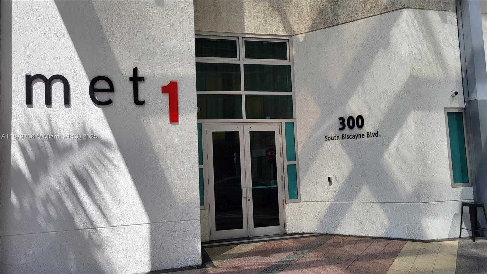 Small Image of 300 SOUTH BISCAYNE BLVD #T-1712, Miami Number 3