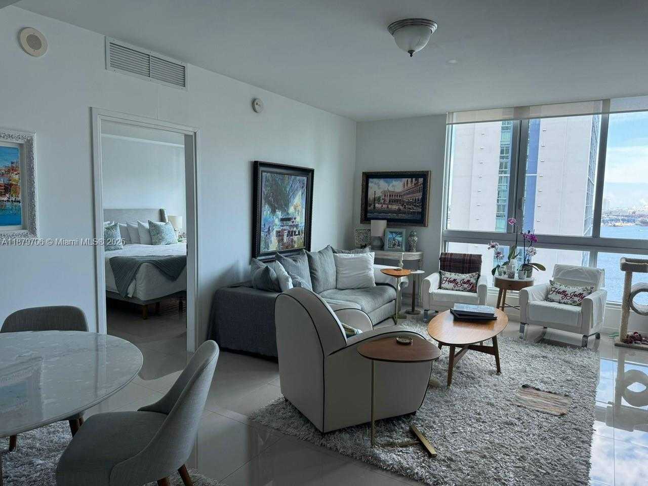 Small Image of 300 SOUTH BISCAYNE BLVD #T-1712, Miami Number 30