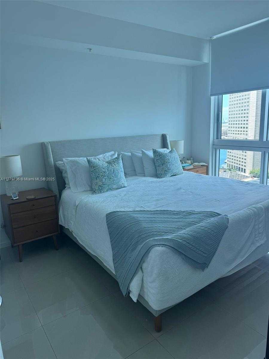 Small Image of 300 SOUTH BISCAYNE BLVD #T-1712, Miami Number 36