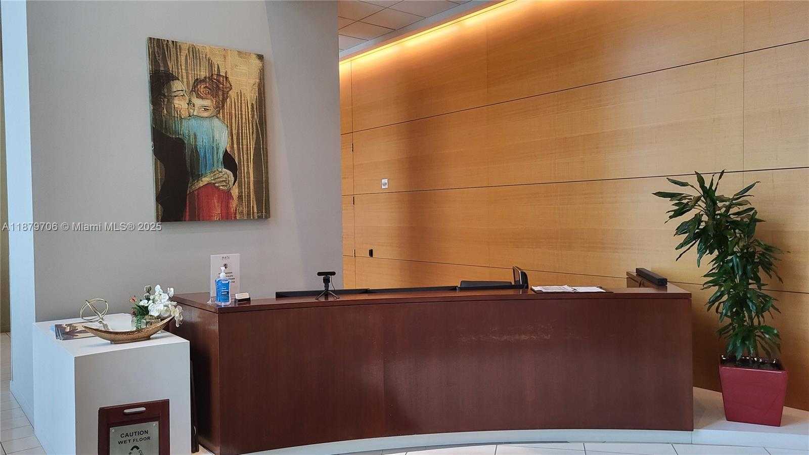 Small Image of 300 SOUTH BISCAYNE BLVD #T-1712, Miami Number 9