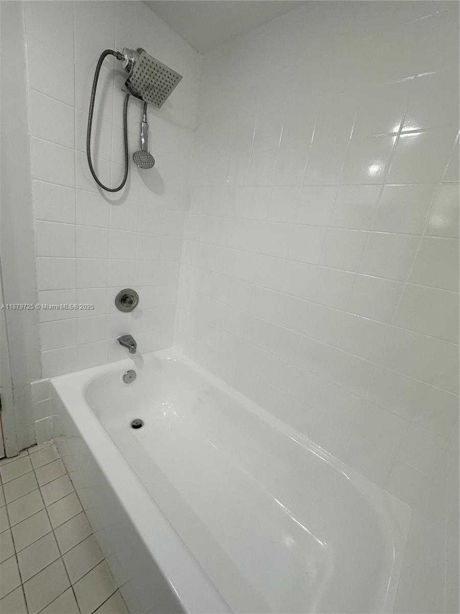 Small Image of 8850 FONTAINEBLEAU BLVD #105, Miami Number 22