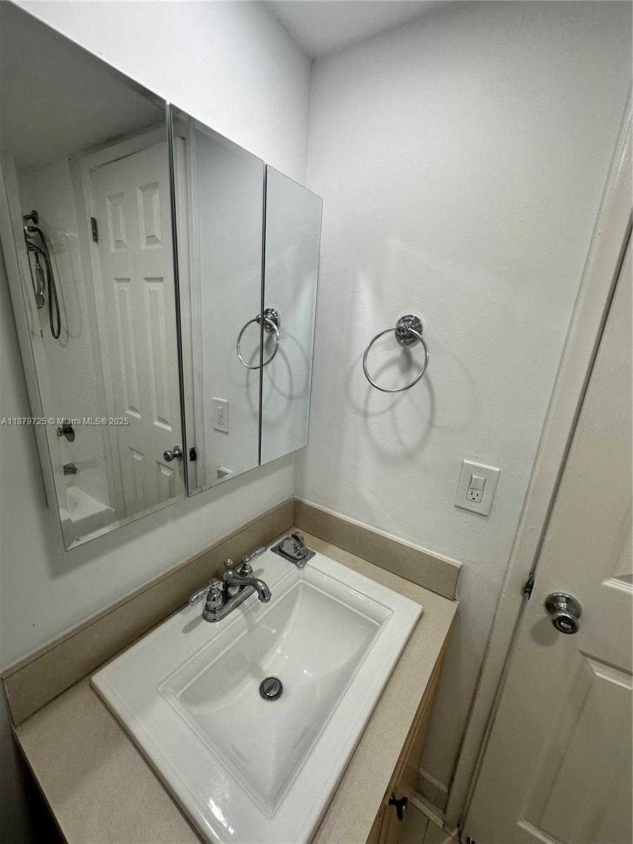 Small Image of 8850 FONTAINEBLEAU BLVD #105, Miami Number 23