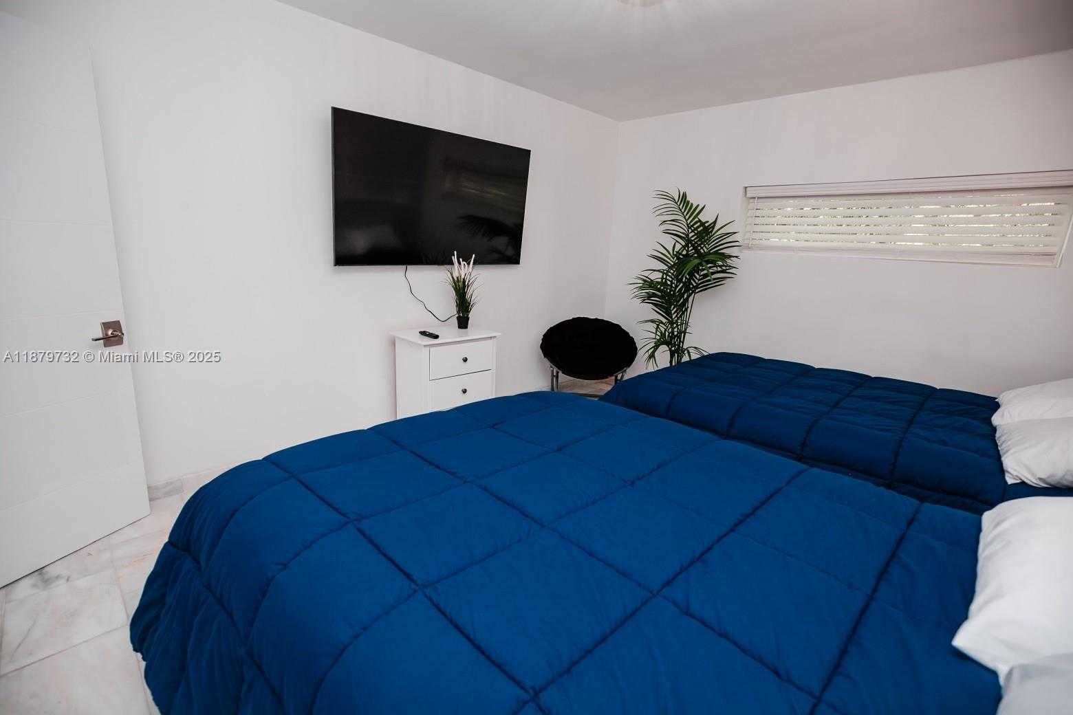 Small Image of 312 NORTH EAST 108TH ST, Miami Number 16