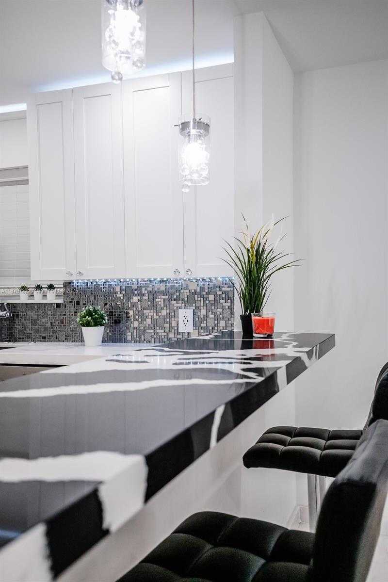 Small Image of 312 NORTH EAST 108TH ST, Miami Number 20