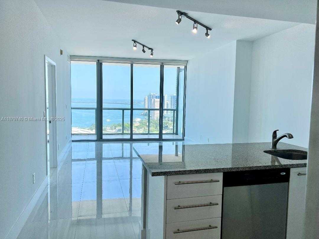 Small Image of 888 BISCAYNE BLVD #3703, Miami Number 10