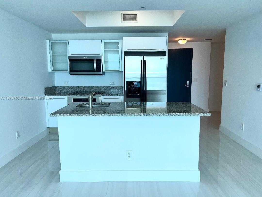 Small Image of 888 BISCAYNE BLVD #3703, Miami Number 12