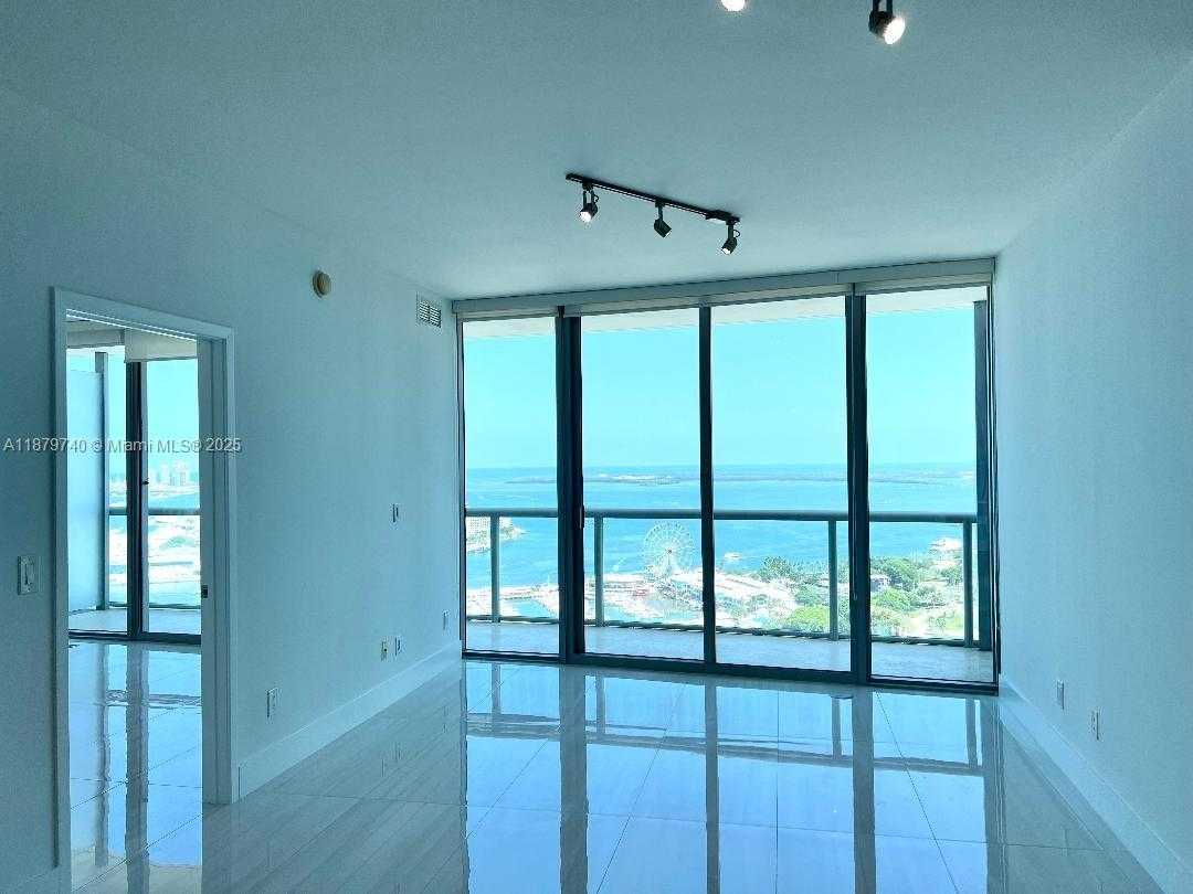 Small Image of 888 BISCAYNE BLVD #3703, Miami Number 16