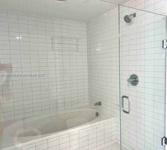 Small Image of 888 BISCAYNE BLVD #3703, Miami Number 18