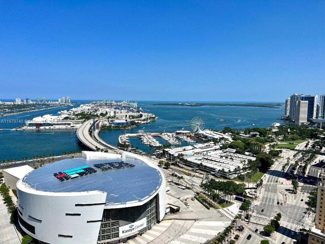 Small Image of 888 BISCAYNE BLVD #3703, Miami Number 7