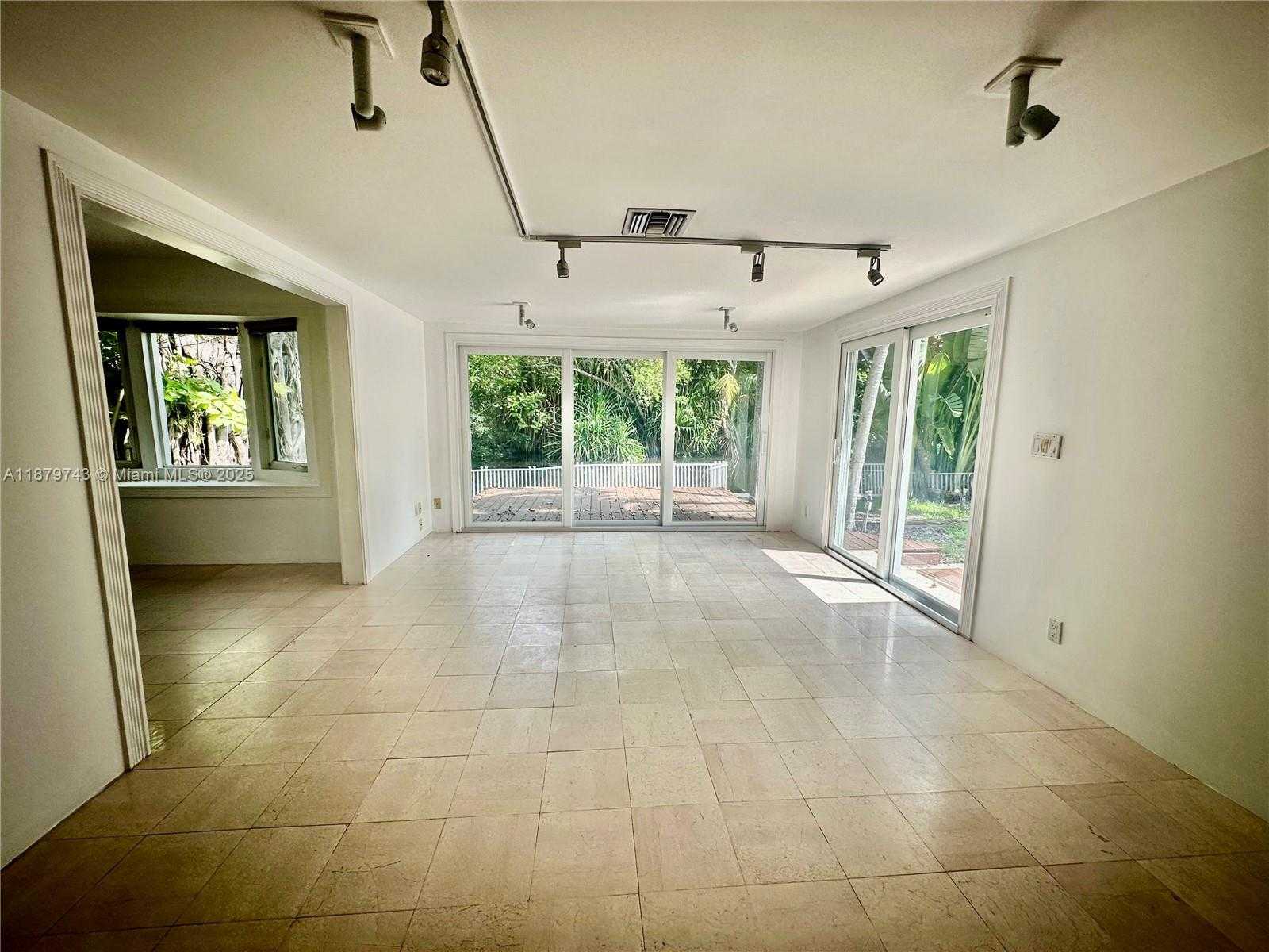 Small Image of 22 SOUTH EAST 11TH ST #22, Fort Lauderdale Number 11