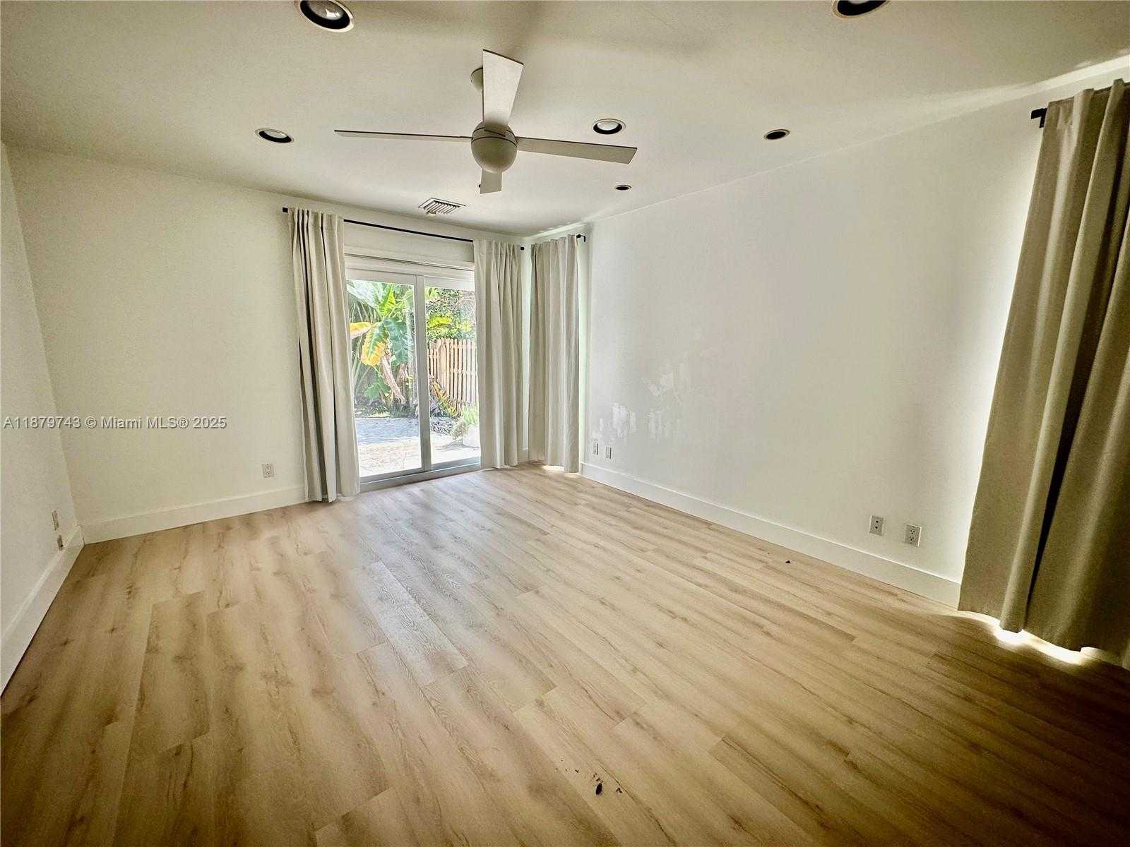 Small Image of 22 SOUTH EAST 11TH ST #22, Fort Lauderdale Number 15