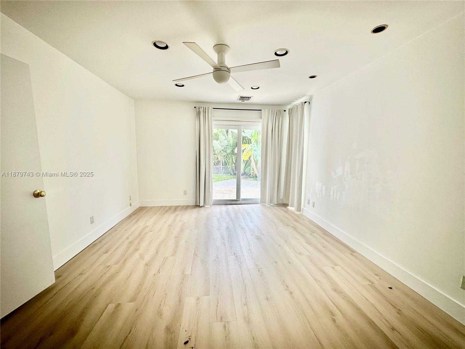 Small Image of 22 SOUTH EAST 11TH ST #22, Fort Lauderdale Number 17