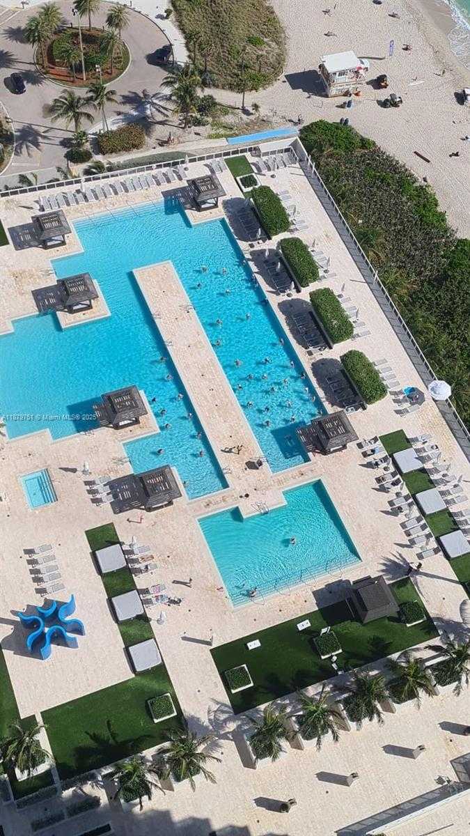 Small Image of 1830 SOUTH OCEAN DR #3910, Hallandale Beach Number 29