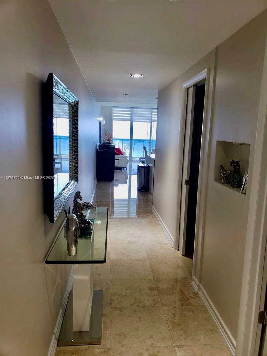Small Image of 1830 SOUTH OCEAN DR #3910, Hallandale Beach Number 7