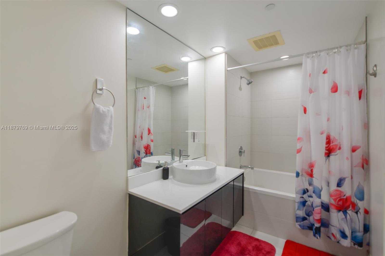 Small Image of 31 SOUTH EAST 6TH ST #1807, Miami Number 17