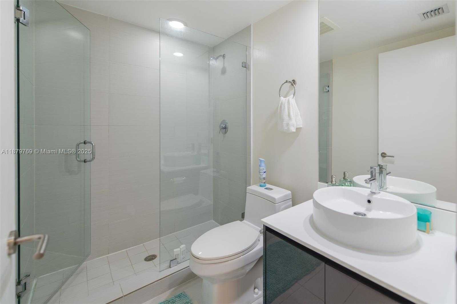 Small Image of 31 SOUTH EAST 6TH ST #1807, Miami Number 25
