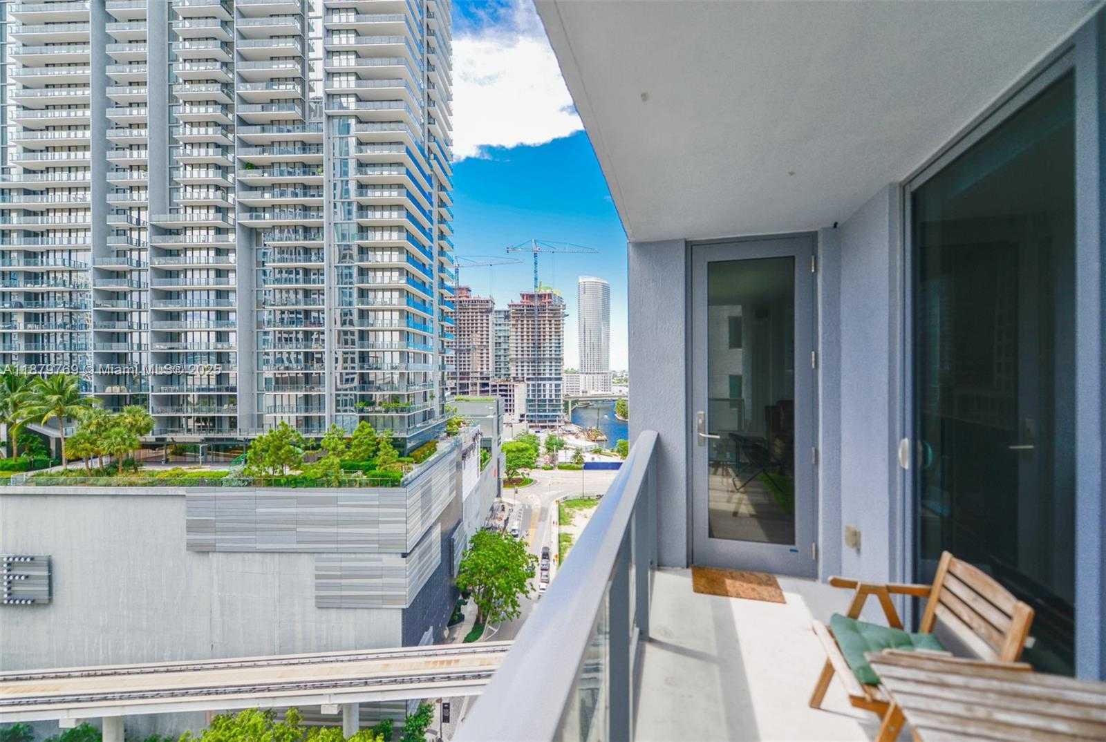 Small Image of 31 SOUTH EAST 6TH ST #1807, Miami Number 30