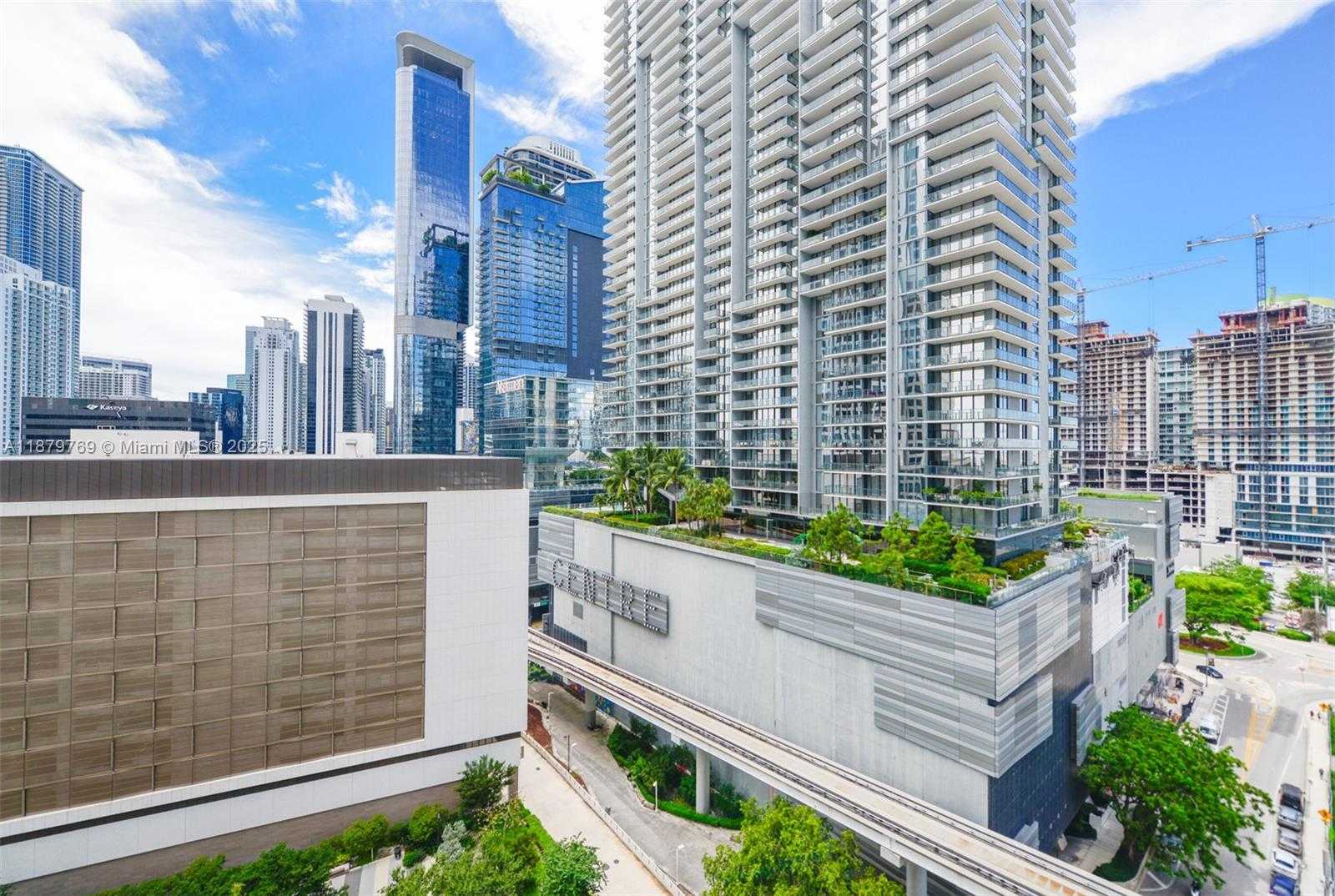 Small Image of 31 SOUTH EAST 6TH ST #1807, Miami Number 31