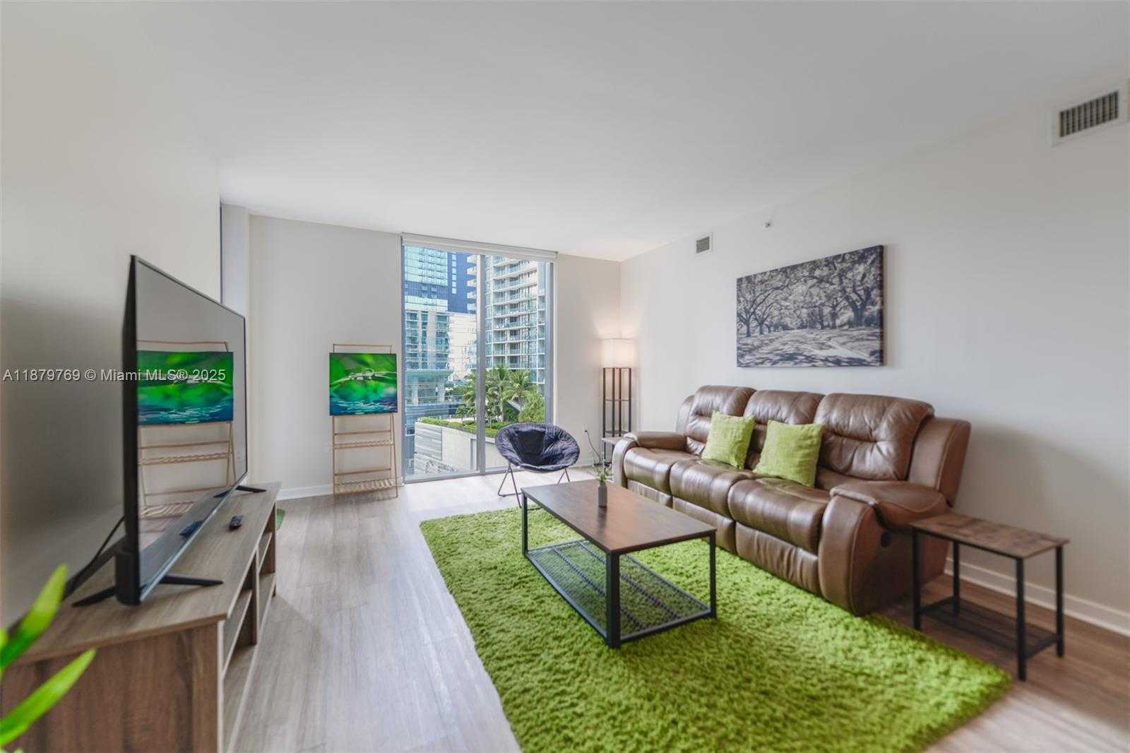Small Image of 31 SOUTH EAST 6TH ST #1807, Miami Number 4