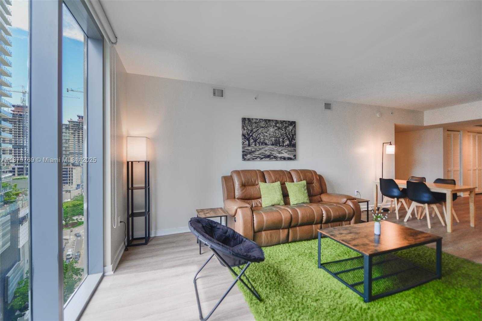 Small Image of 31 SOUTH EAST 6TH ST #1807, Miami Number 5