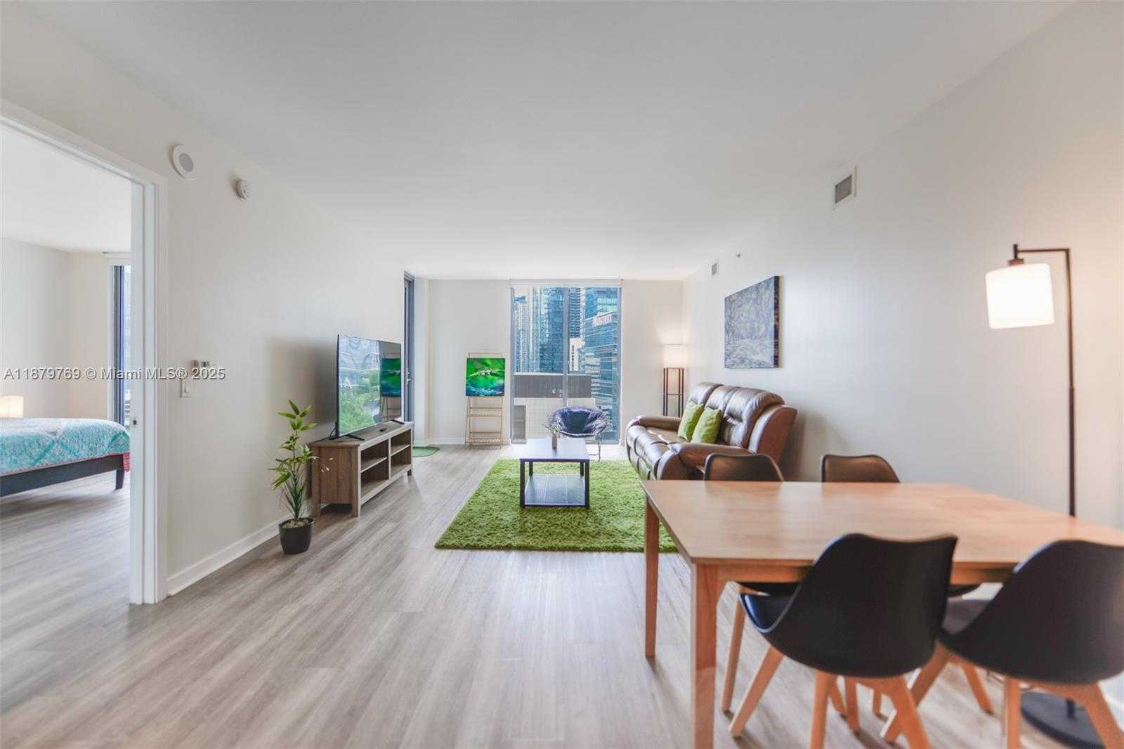 Small Image of 31 SOUTH EAST 6TH ST #1807, Miami Number 6
