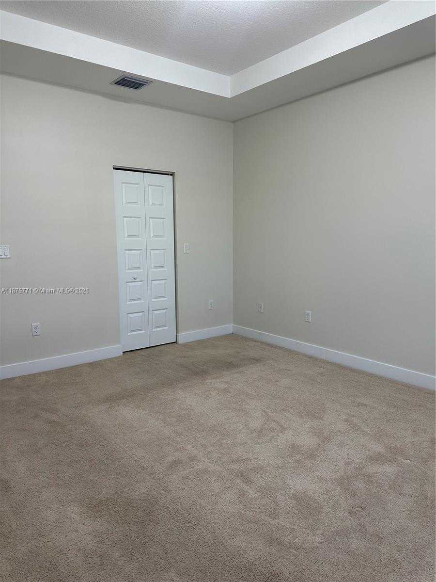Small Image of 15839 NORTH WEST 91 COURT, Miami Lakes Number 16