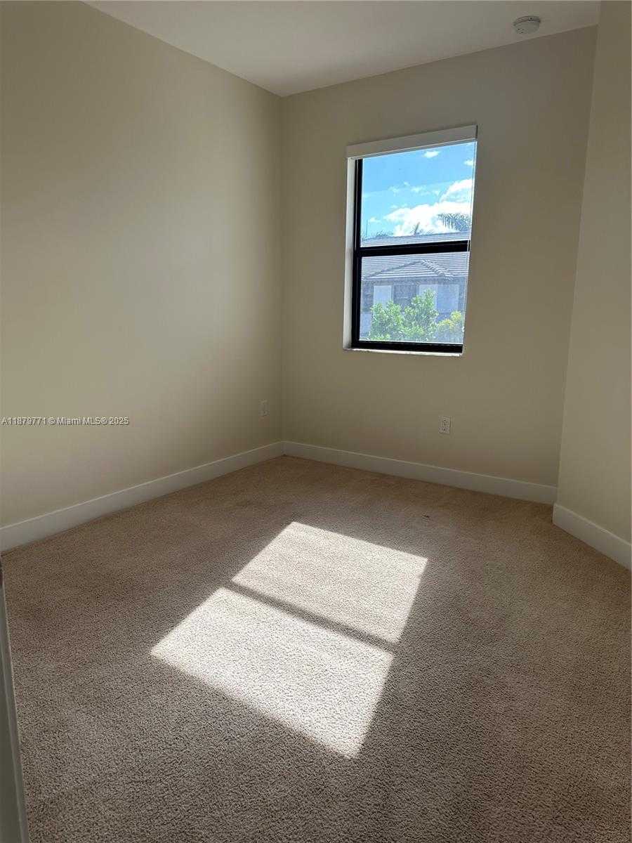 Small Image of 15839 NORTH WEST 91 COURT, Miami Lakes Number 17