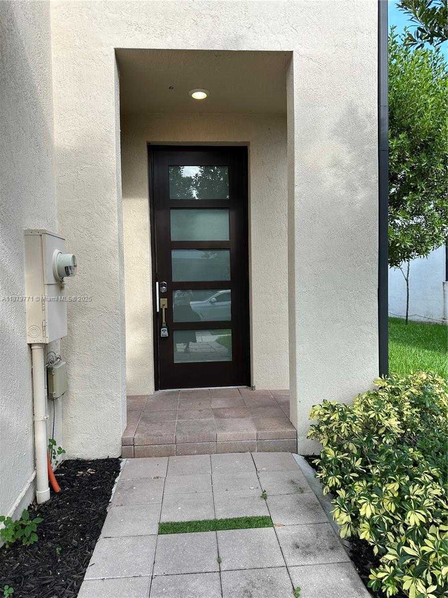 Small Image of 15839 NORTH WEST 91 COURT, Miami Lakes Number 3