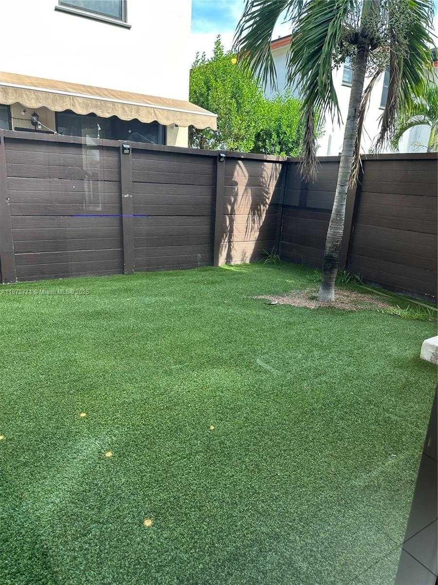Small Image of 15839 NORTH WEST 91 COURT, Miami Lakes Number 9