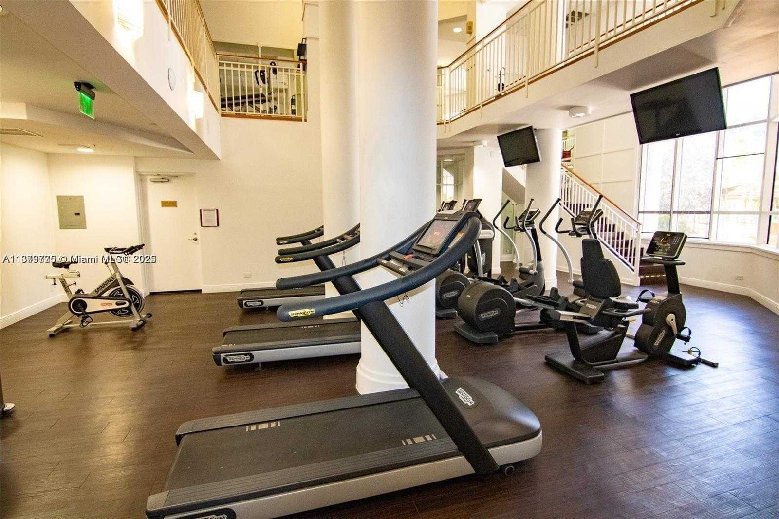 Small Image of 701 BRICKELL KEY BLVD #LPH-10, Miami Number 12