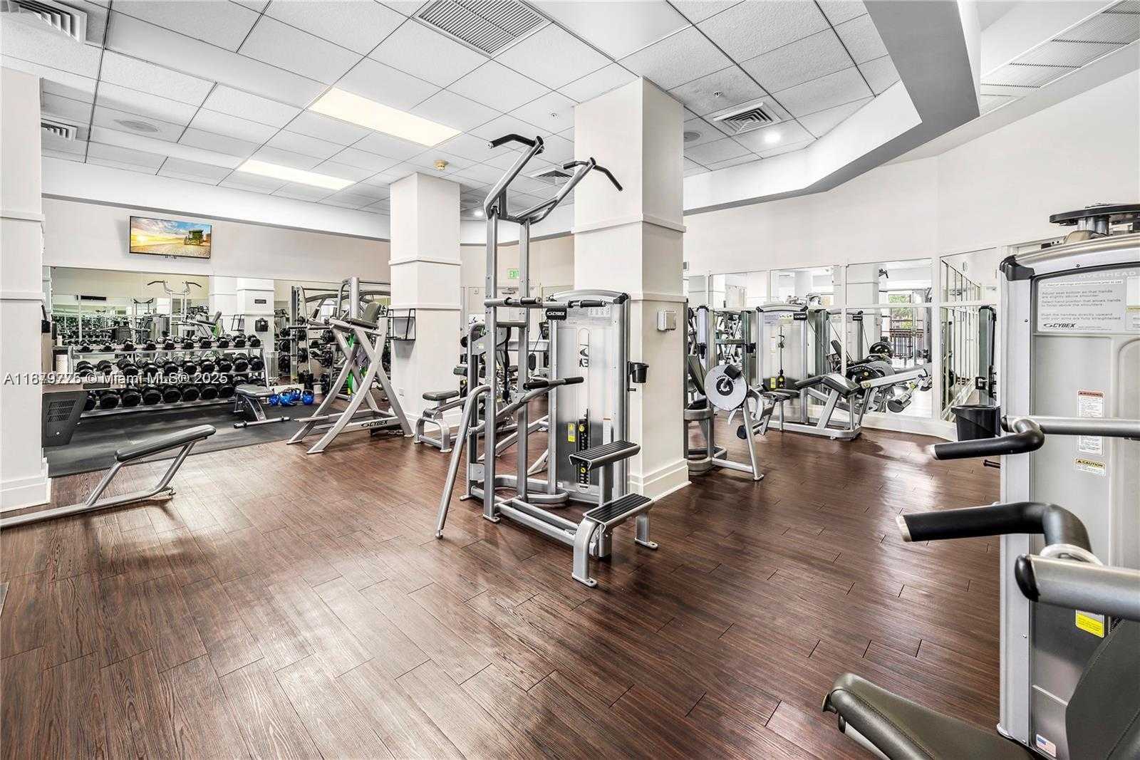 Small Image of 701 BRICKELL KEY BLVD #LPH-10, Miami Number 21