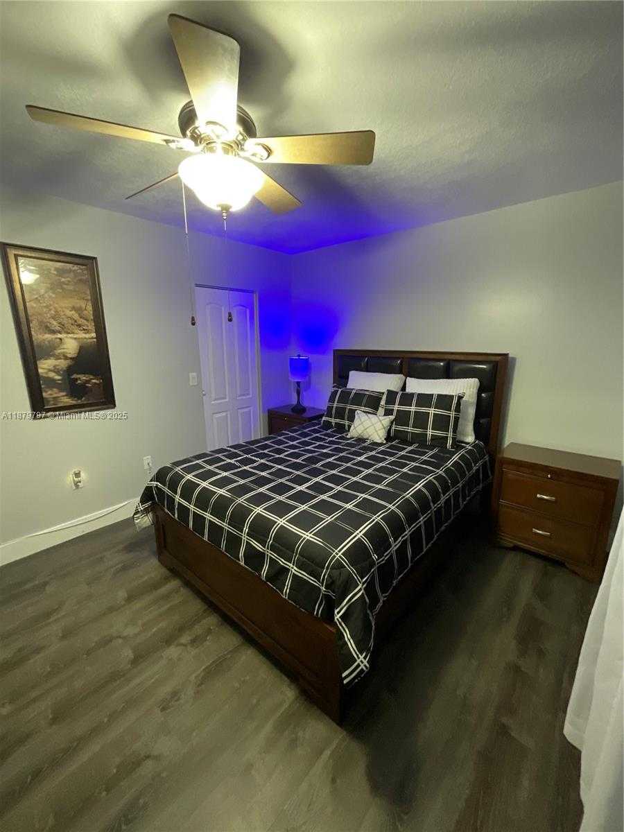 Small Image of 9710 SOUTH WEST 13TH ST #9710, Pembroke Pines Number 26