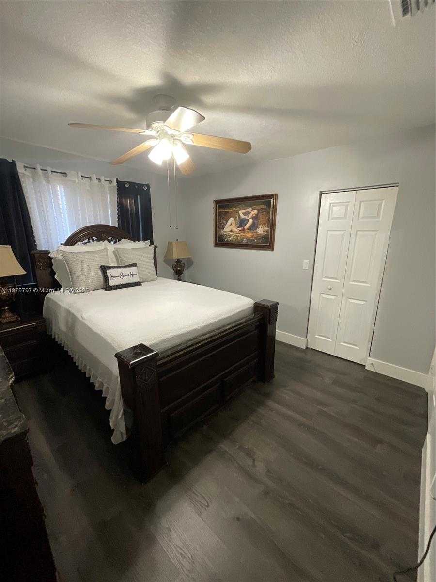 Small Image of 9710 SOUTH WEST 13TH ST #9710, Pembroke Pines Number 29
