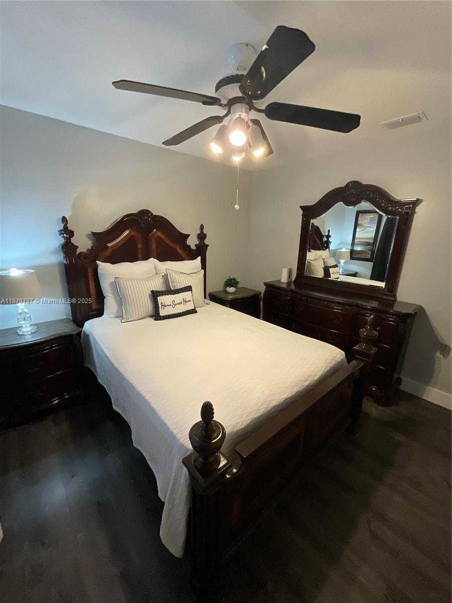 Small Image of 9710 SOUTH WEST 13TH ST #9710, Pembroke Pines Number 30