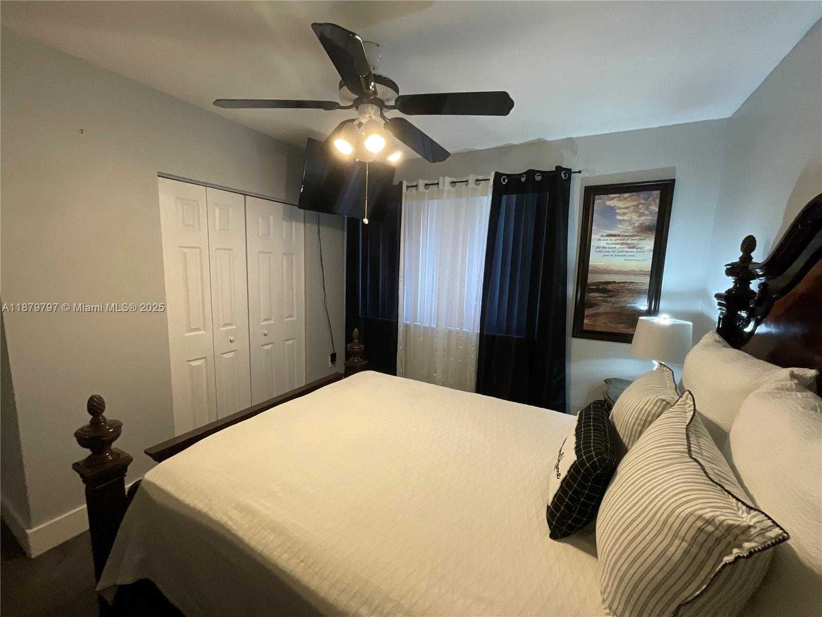 Small Image of 9710 SOUTH WEST 13TH ST #9710, Pembroke Pines Number 31